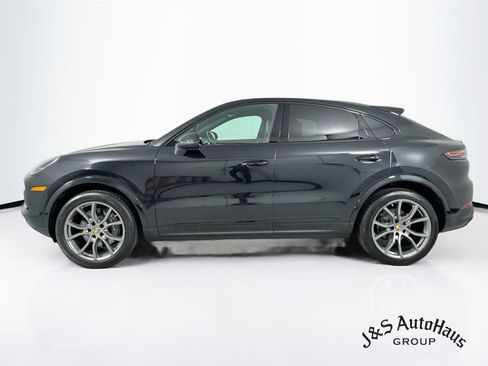 Used 2023 Porsche Cayenne Platinum Edition AWD/4WD image 4