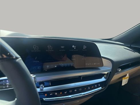 New 2026 Cadillac Lyriq Signature Luxury w/ Nappa Leather Package AWD/4WD image 29