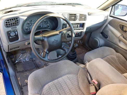 Used 2000 Chevrolet S10 Pickup LS w/ Preferred Equipment Group image 56