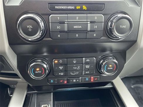 Certified 2019 Ford F150 Lariat image 22