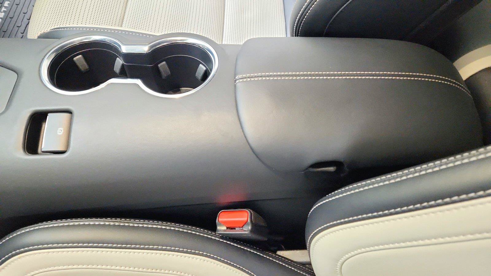 Used 2025 Ford Mustang GT Premium RWD image 18