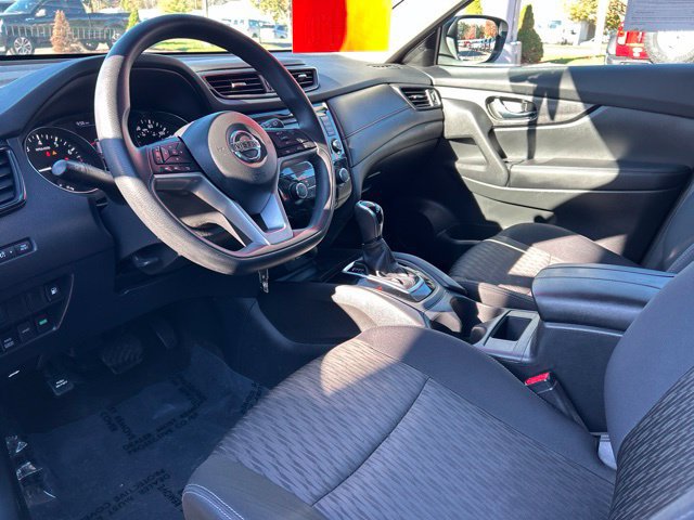 Used 2018 Nissan Rogue S AWD/4WD image 14