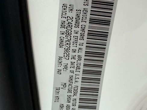 Used 2019 Dodge Grand Caravan SE FWD image 24