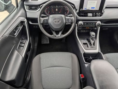 Used 2025 Toyota RAV4 XLE FWD image 11