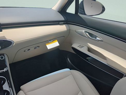 Used 2026 Genesis GV70 2.5T image 15