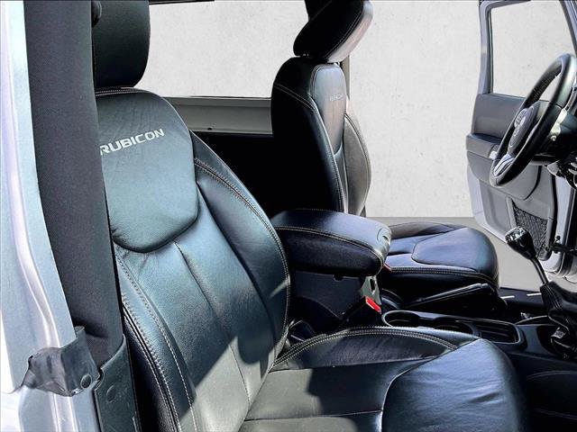 Used 2016 Jeep Wrangler Rubicon AWD/4WD image 9