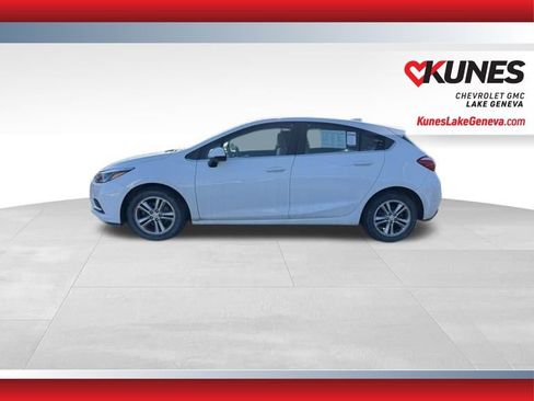 Used 2017 Chevrolet Cruze LT image 8