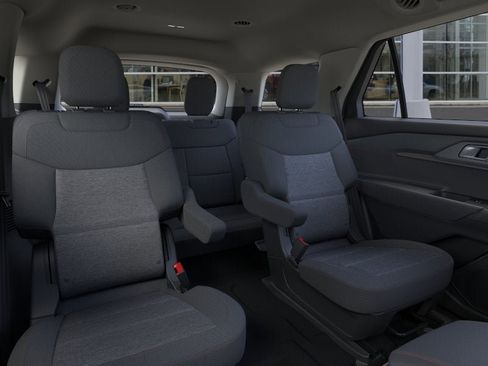 Used 2026 Ford Explorer Active image 11