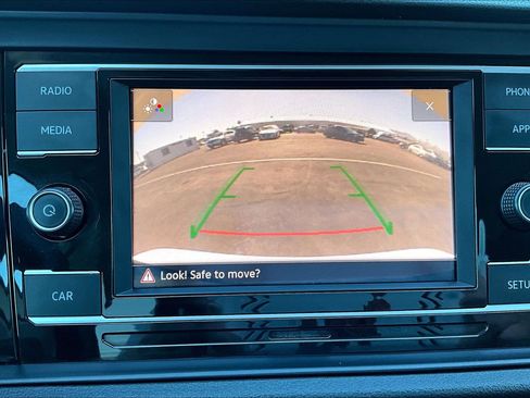 Used 2019 Volkswagen Jetta SE FWD image 15