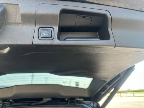 Used 2021 GMC Acadia SLE w/ Driver Convenience Package FWD image 25
