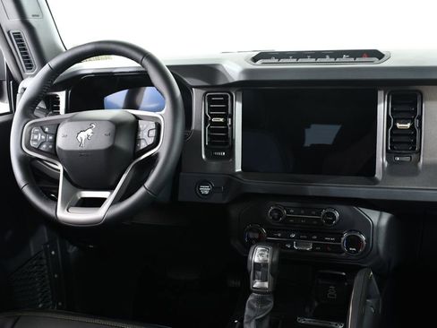 New 2026 Ford Bronco Badlands AWD/4WD image 8