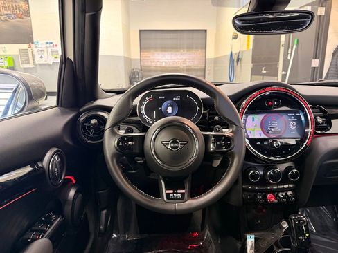Certified 2023 MINI Cooper S FWD image 23