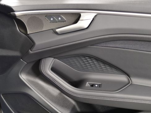 New 2026 Audi A6 Premium Plus image 18