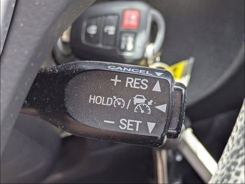 Used 2017 Toyota Corolla LE FWD image 20