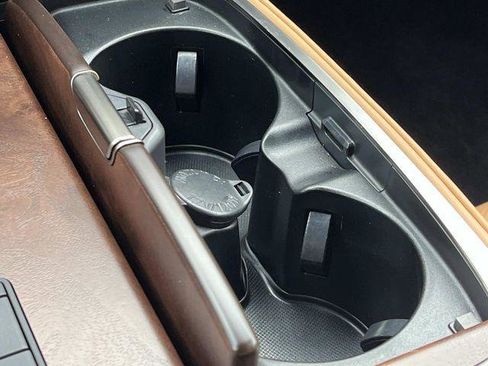 Certified 2023 Lexus LS 500 w/ Accessory Package (Z2) RWD image 37