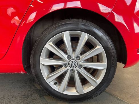 Used 2013 Volkswagen Golf TDI FWD image 29