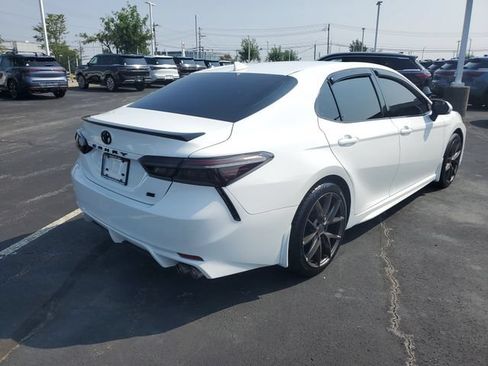 Used 2023 Toyota Camry SE FWD image 4
