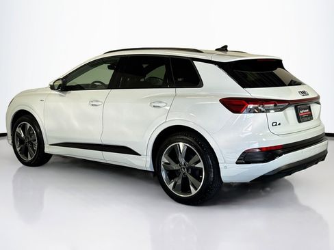 Used 2024 Audi Q4 e-tron Premium Plus image 7