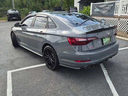Used 2020 Volkswagen Jetta GLI FWD image 2