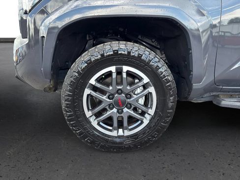 Used 2024 Toyota Tacoma TRD Sport w/ TRD Sport Premium Package AWD/4WD image 13
