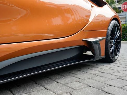 Used 2019 BMW i8 Roadster AWD/4WD image 46