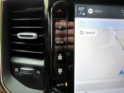 Used 2024 RAM 2500 Limited image 22