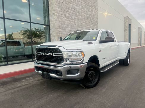 Used 2022 RAM 3500 Big Horn AWD/4WD image 20