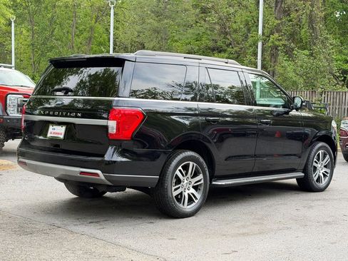 Used 2022 Ford Expedition XLT AWD/4WD image 7