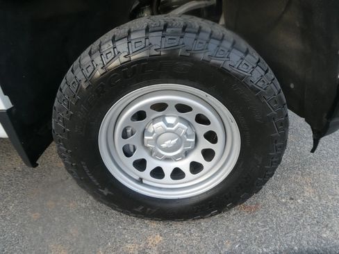 Used 2021 Chevrolet Silverado 1500 W/T w/ WT Fleet Convenience Package AWD/4WD image 27