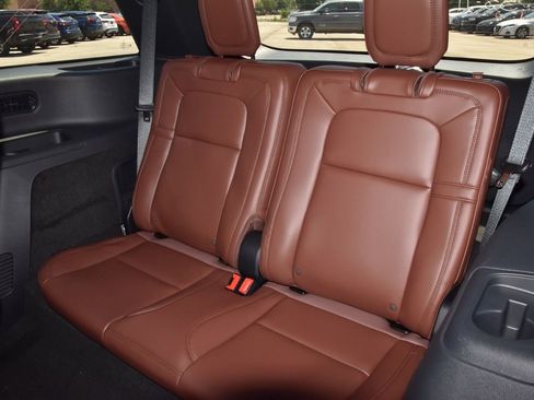 New 2026 Lincoln Aviator Reserve RWD image 15