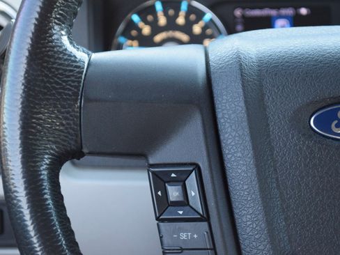 Used 2012 Ford F150 Lariat w/ Lariat Chrome Pkg image 12