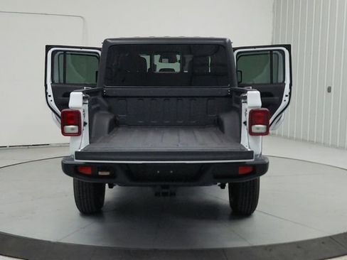 New 2026 Jeep Gladiator Mojave AWD/4WD image 14