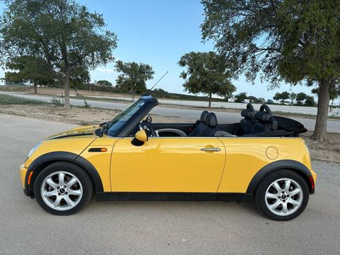 Used 2008 MINI Cooper Convertible FWD image 41