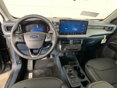 New 2026 Ford Maverick Lobo image 8