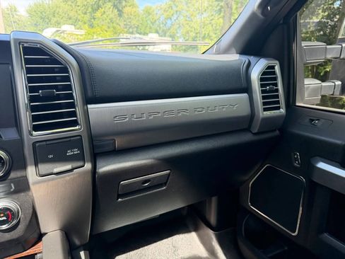 Used 2017 Ford F250 Platinum w/ Platinum Ultimate Package AWD/4WD image 49