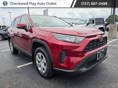 Used 2021 Toyota RAV4 LE AWD/4WD image 11