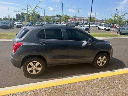 Used 2016 Chevrolet Trax LT AWD/4WD image 6