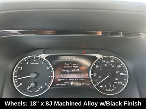 Used 2024 Nissan Pathfinder Rock Creek AWD/4WD image 15