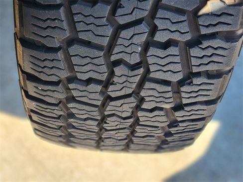 Used 2023 Ford Ranger XLT w/ Equipment Group 301A Mid image 11