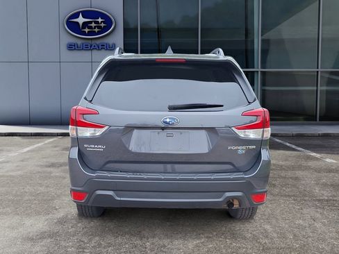 Used 2024 Subaru Forester Premium AWD/4WD image 5