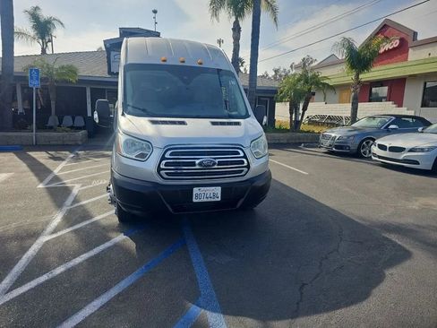 Used 2016 Ford Transit 350 XLT image 2