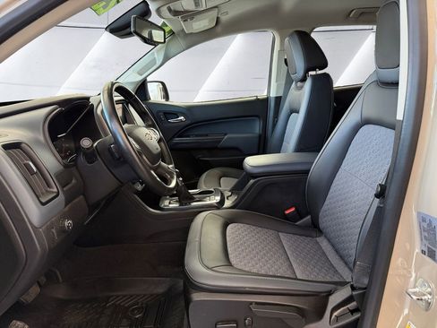 Used 2022 Chevrolet Colorado Z71 w/ Safety Package image 7