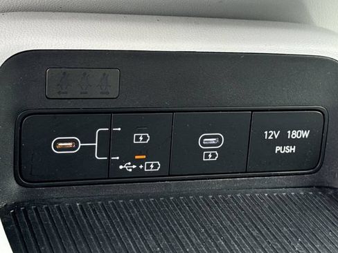 Used 2024 Hyundai Kona SEL FWD image 33