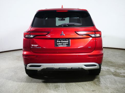 Used 2024 Mitsubishi Outlander SE FWD image 6