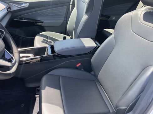 Certified 2023 Volkswagen ID.4 Pro S AWD/4WD image 23
