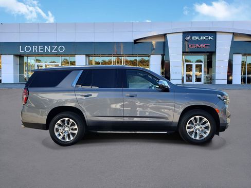 Used 2021 Chevrolet Tahoe Premier w/ Premium Package image 4