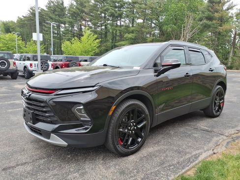 Used 2024 Chevrolet Blazer LT w/ Sound & Technology Package AWD/4WD image 5