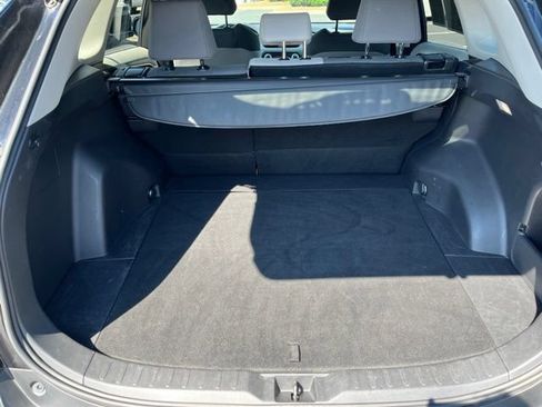 Used 2025 Toyota RAV4 XLE AWD/4WD image 11