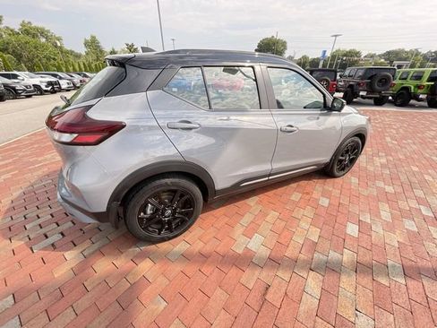 Used 2023 Nissan Kicks SR w/ SR Premium Package FWD image 35