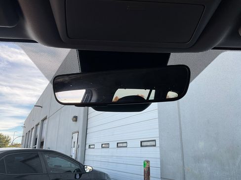 Used 2025 Toyota Grand Highlander FWD image 19